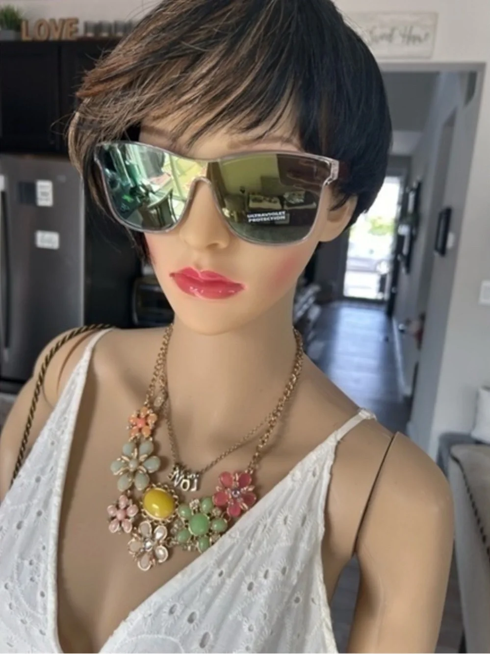 🌸 Mirrored Lens Fashion Sunglasses